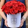 Шляпная коробка из роз от 12 200 руб.